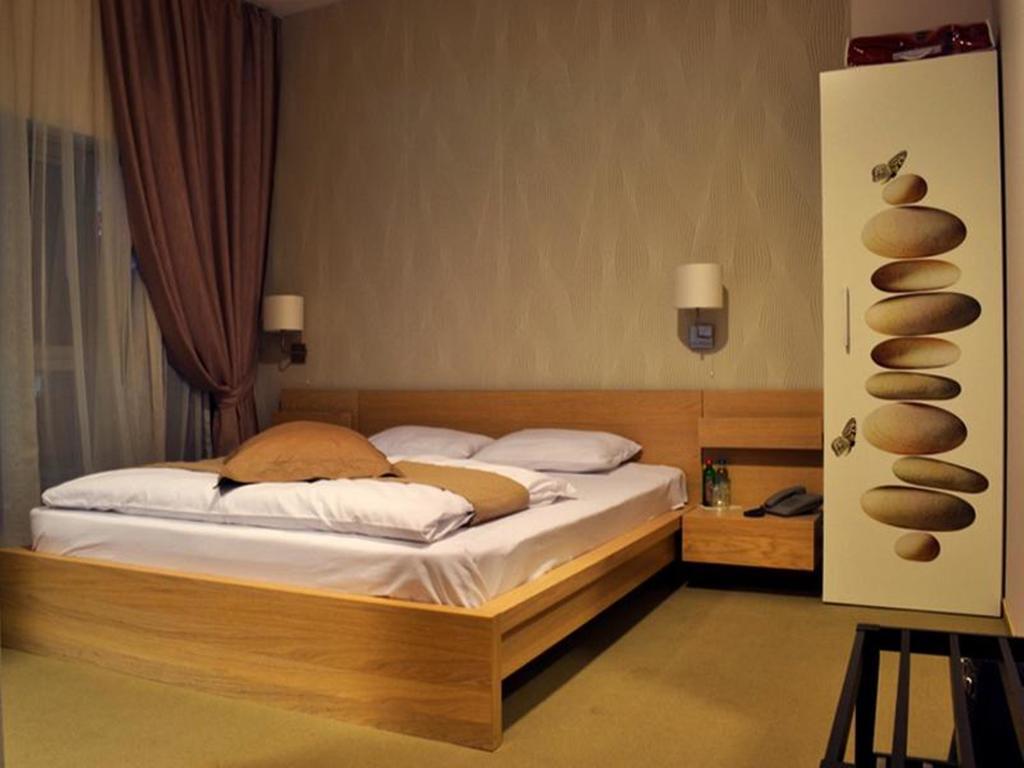 Guesthouse City Central International Скопие Екстериор снимка
