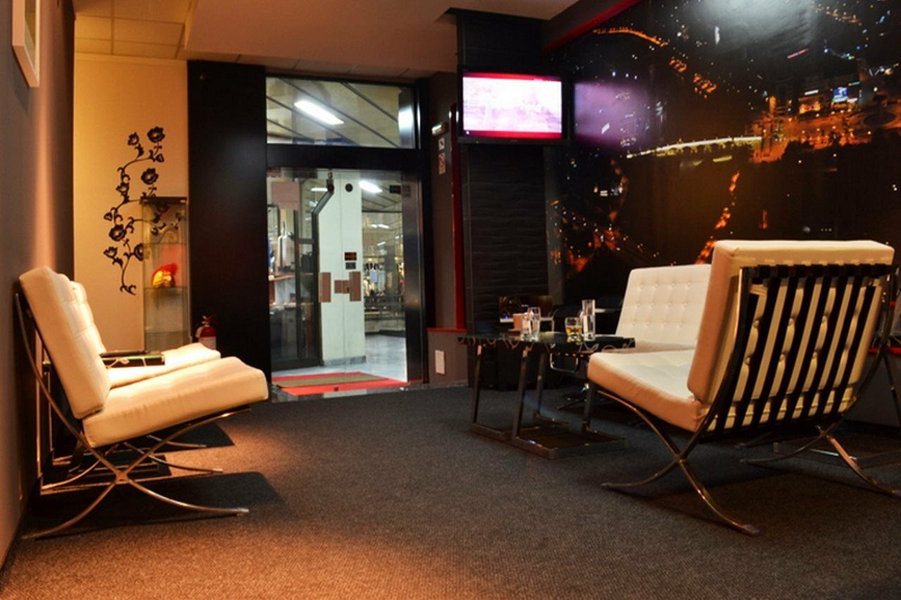 Guesthouse City Central International Скопие Екстериор снимка