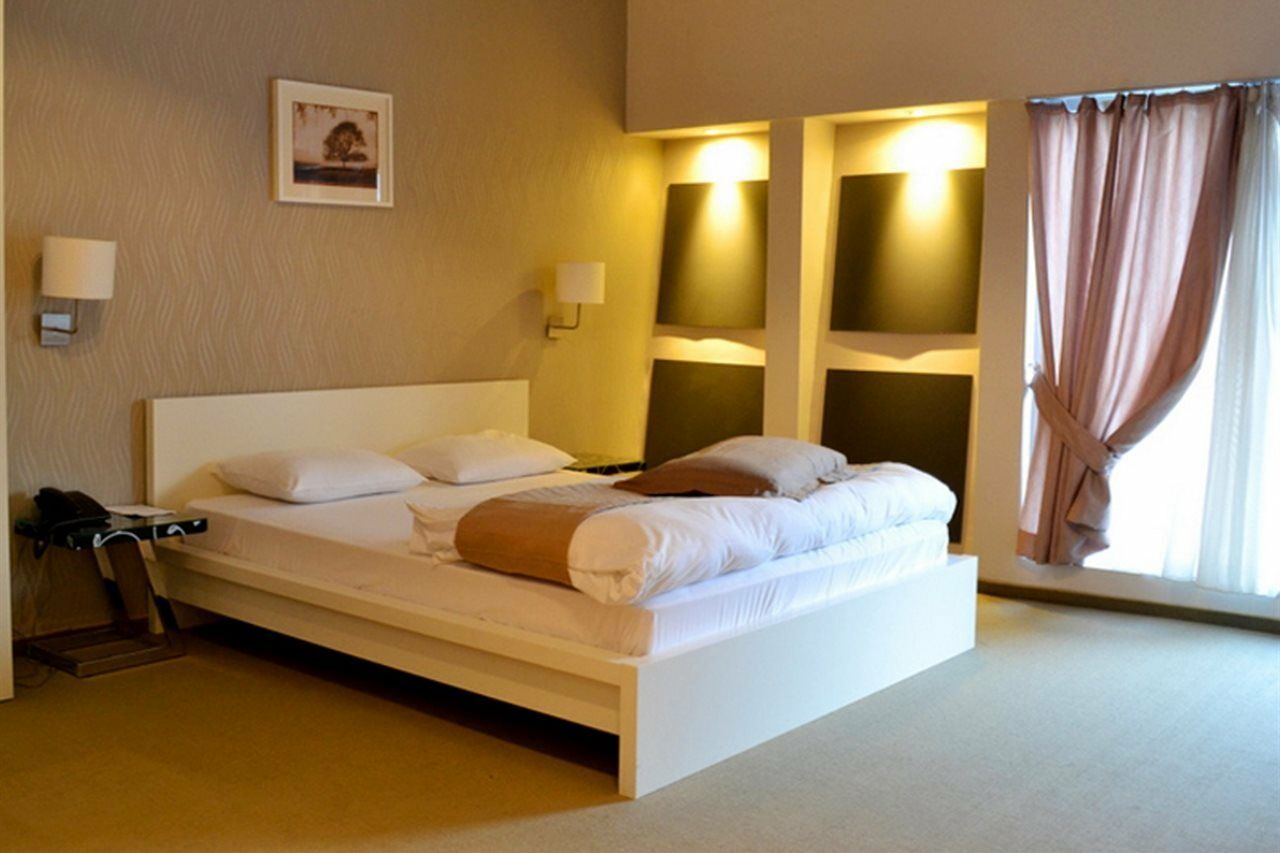 Guesthouse City Central International Скопие Екстериор снимка