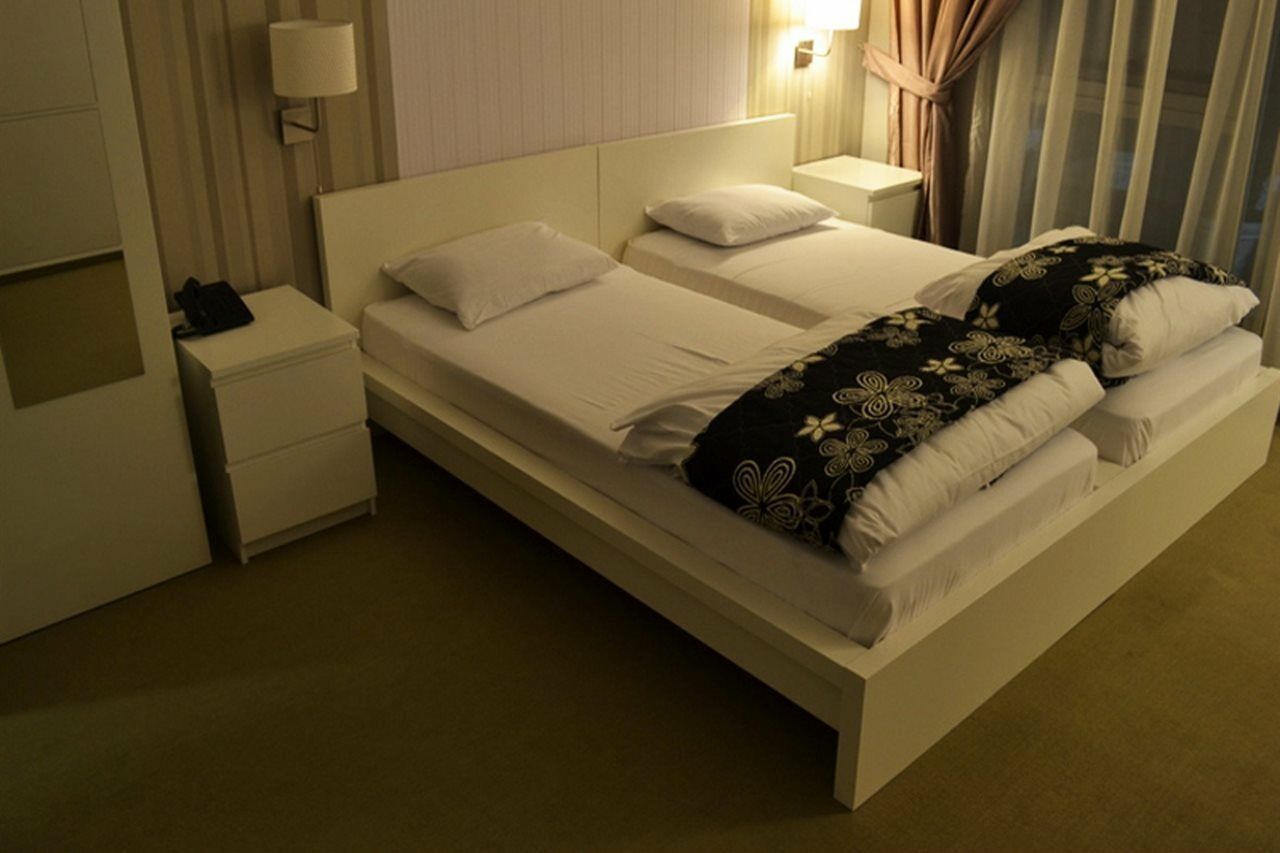 Guesthouse City Central International Скопие Екстериор снимка